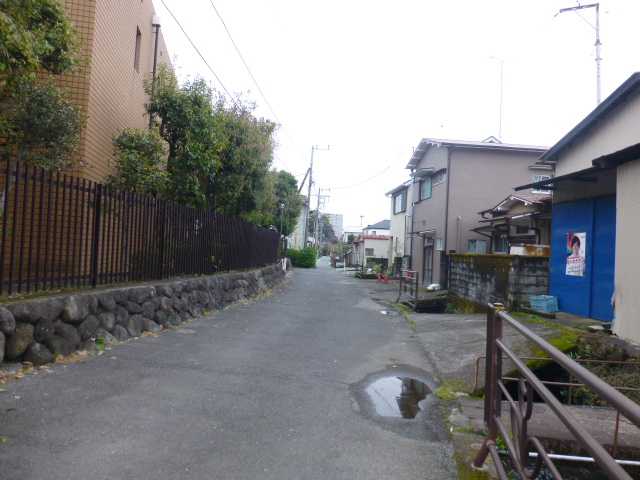 小田原用水沿い