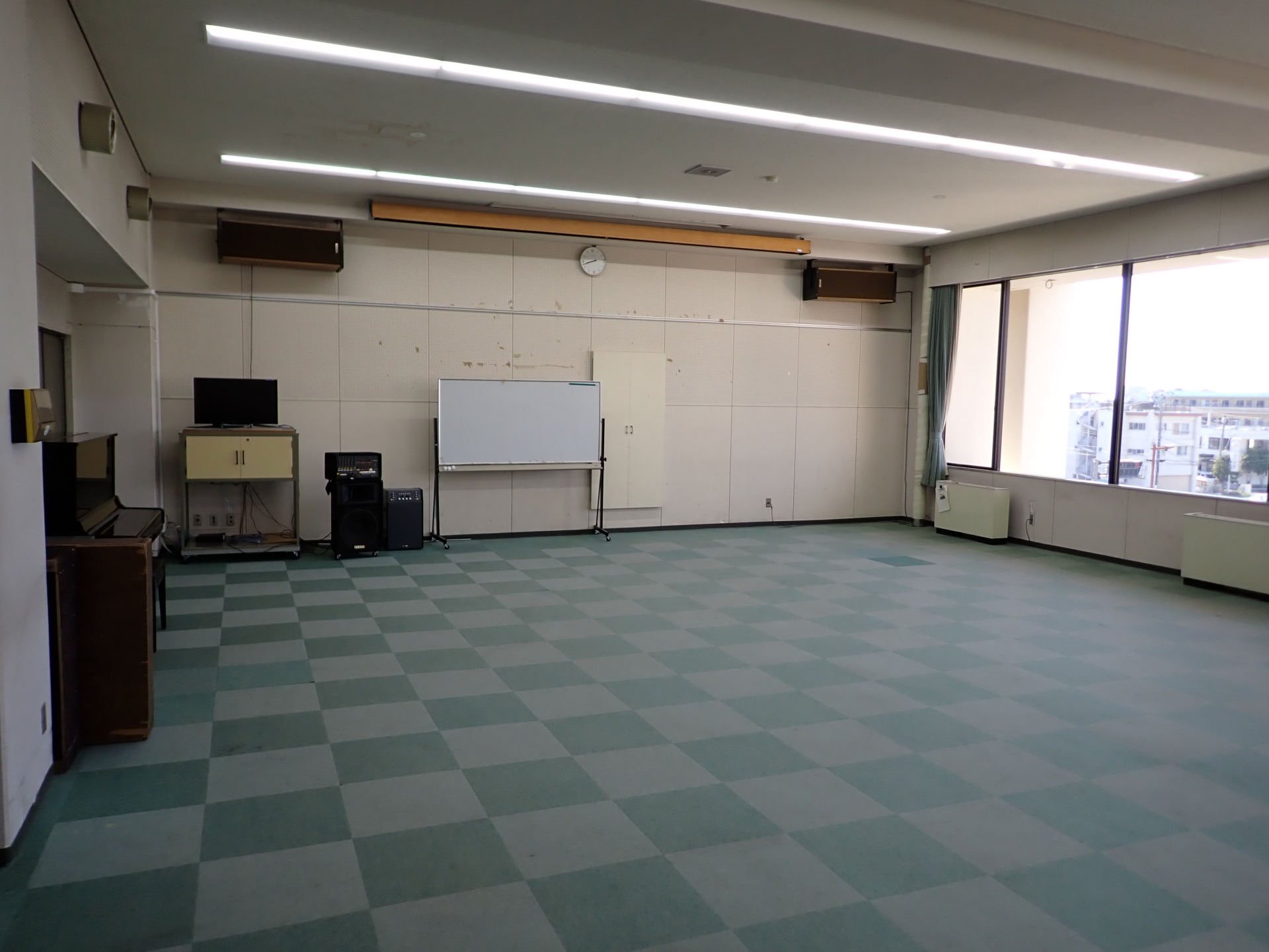 視聴覚室（定員70名）