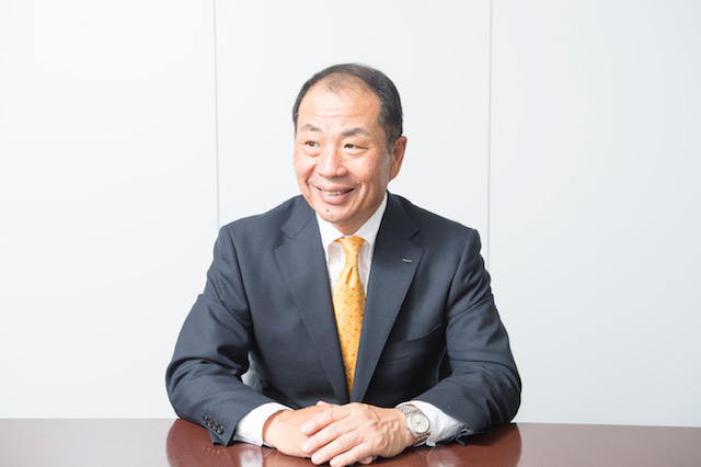 講師 新井範彦(あらいのりひこ)氏の写真