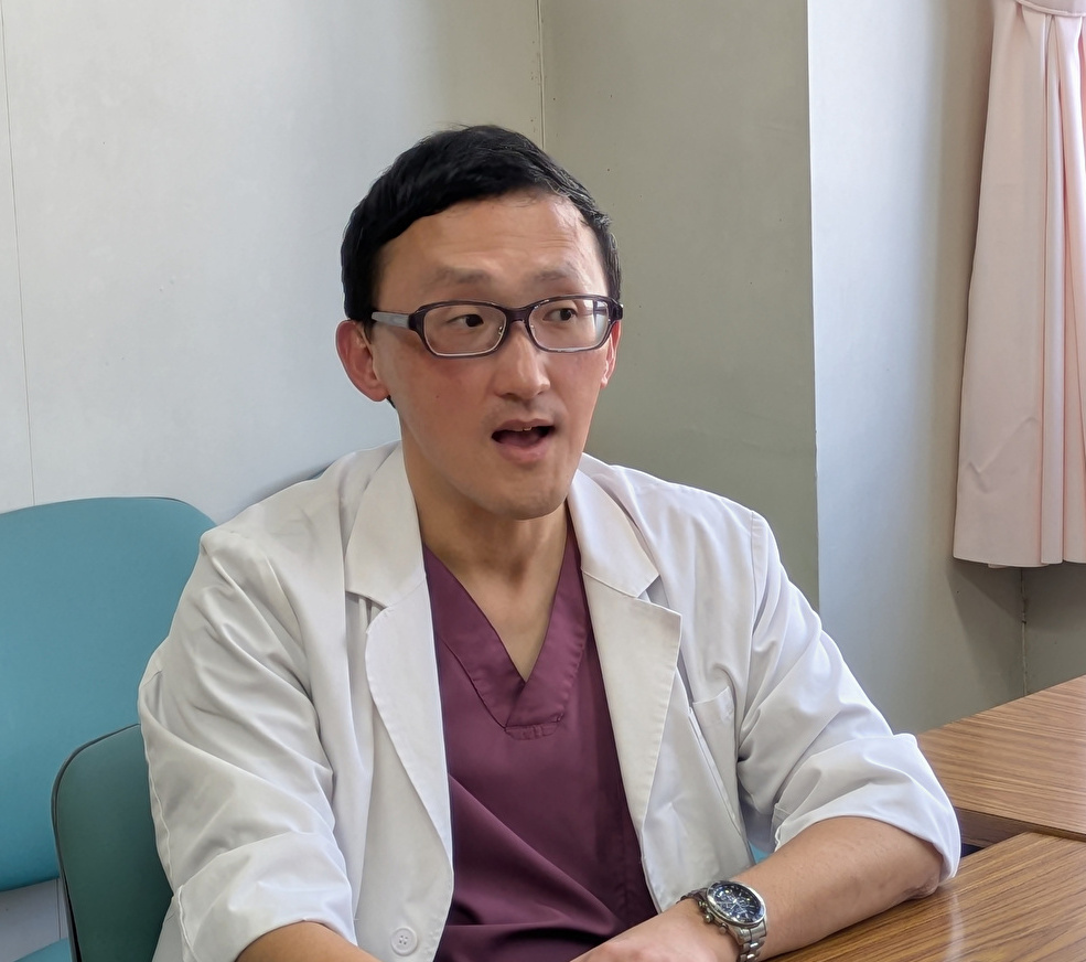 丹羽病院院長宮下さんがお話しているところ
