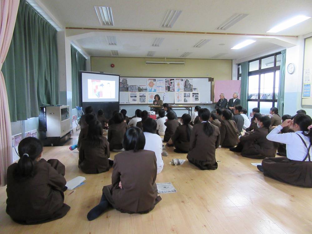 小学校での様子