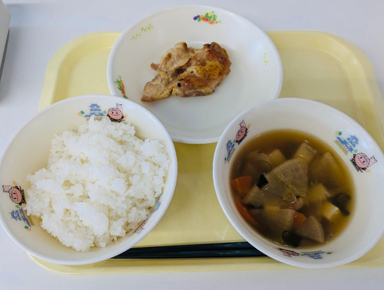 献立名:鶏肉の味噌マヨ焼き、けんちん汁