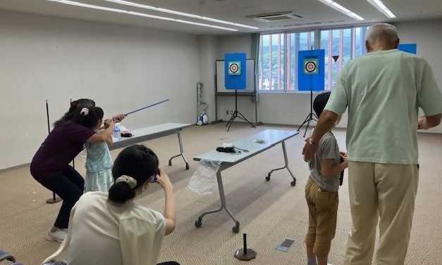 スポーツウエルネス吹矢小田原によるスポーツ吹矢の体験指導