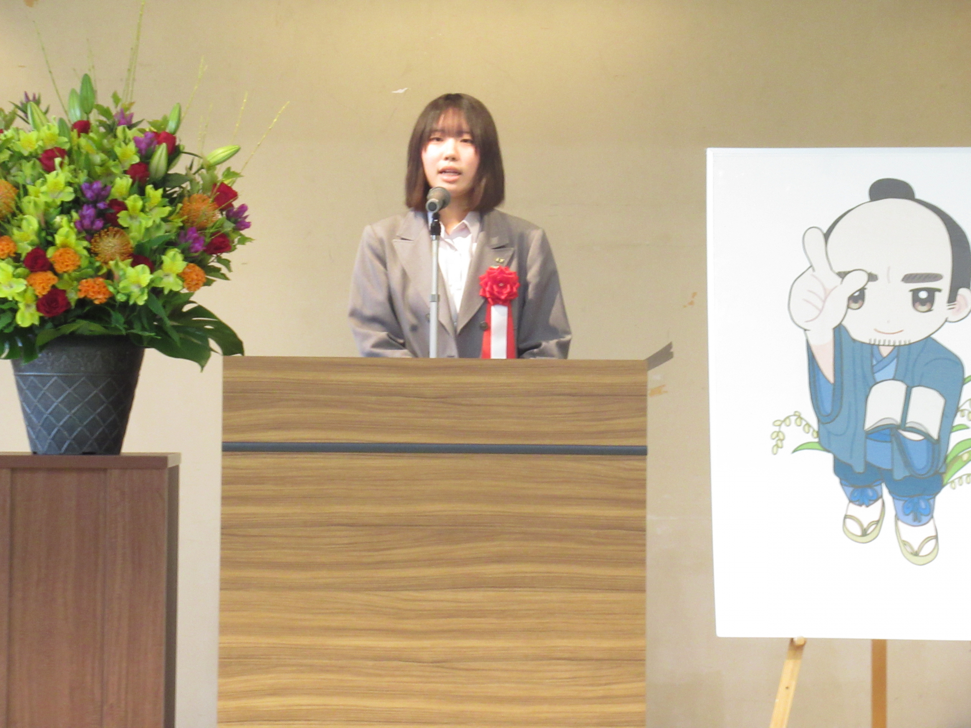 デザイン報告の様子