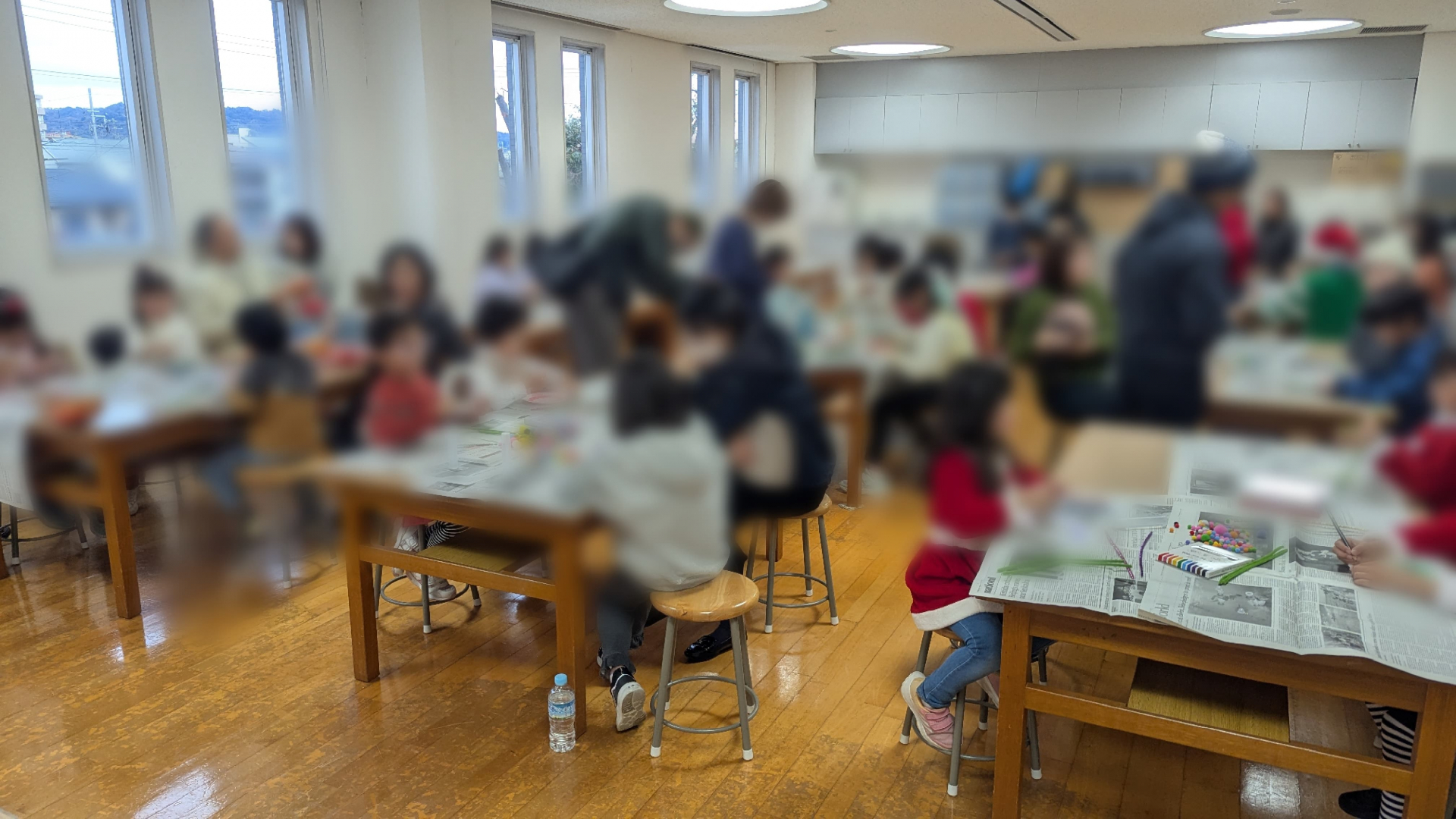 英語でつくろうで工作をしている様子