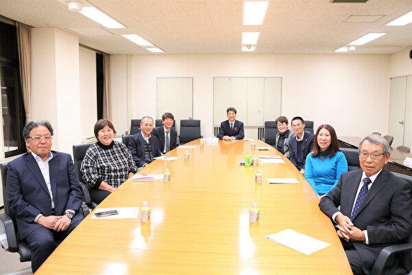 小田原市スポーツ推進委員協議会の皆さんの写真