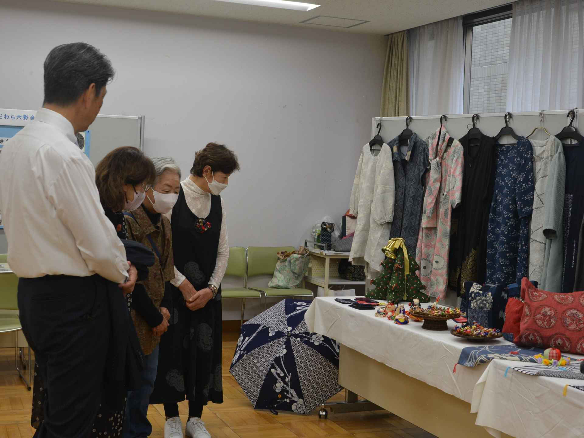 着物リフォームの作品展示