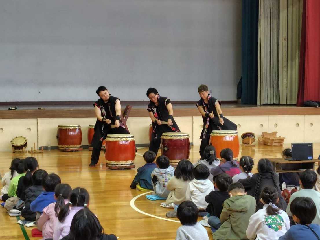 打楽　～DARAKU～　のアウトリーチ実施の様子