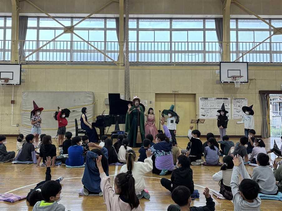 菊地貴子のアウトリーチ実施の様子