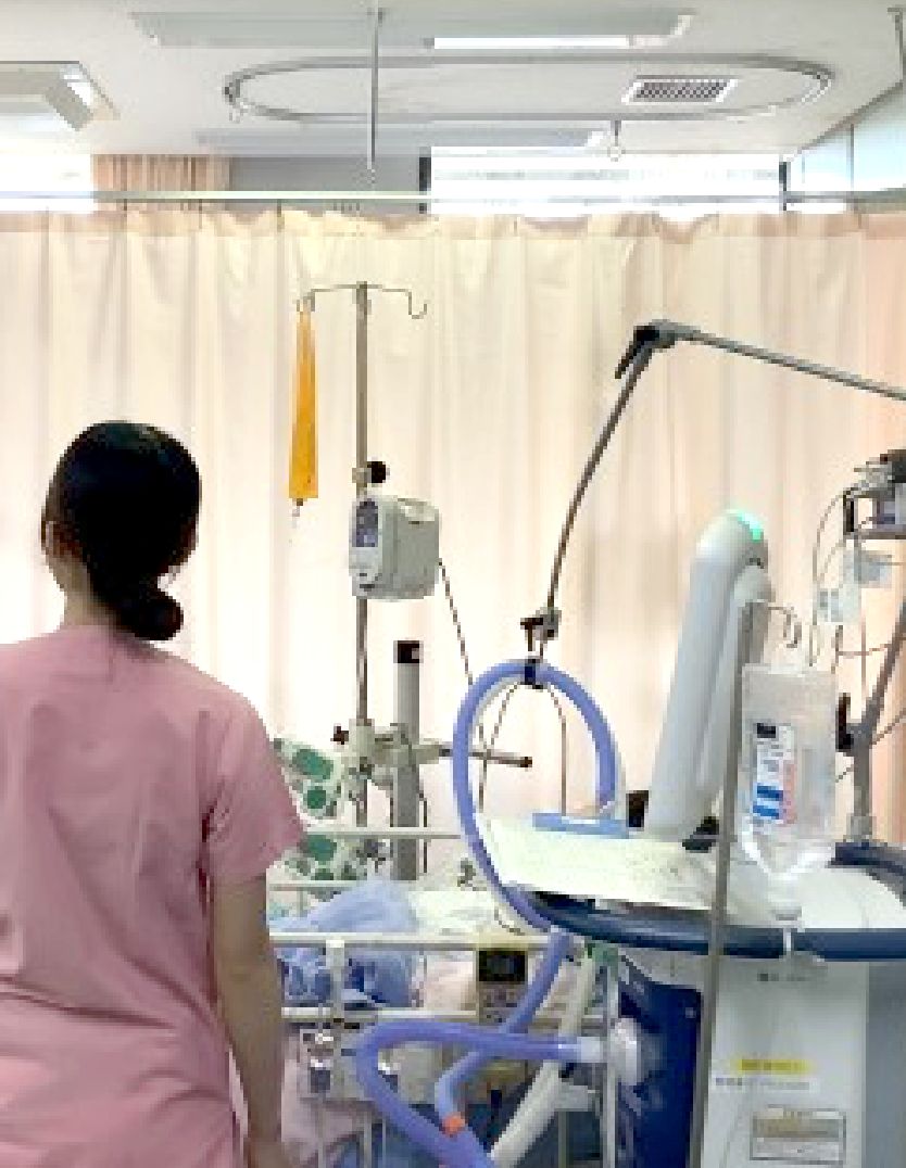 支援センターの集中治療専門医などから支援を受ける、eICU(遠隔ICUシステム)を導入