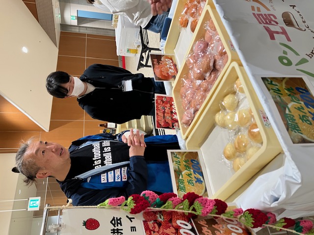 マルシェの出店者の様子