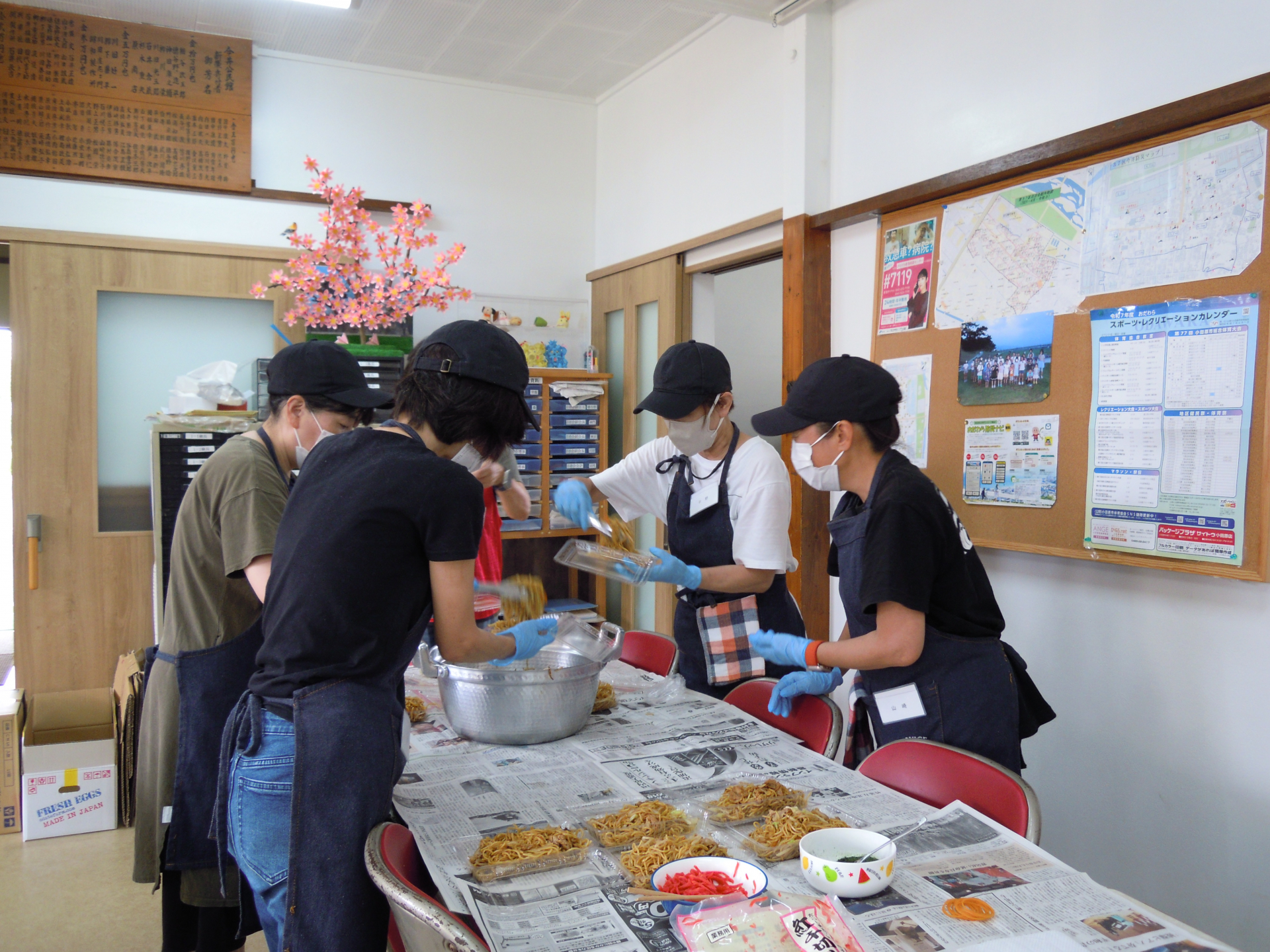 子ども食堂の体験の様子（専門課程「子どもを見守り育てる」）