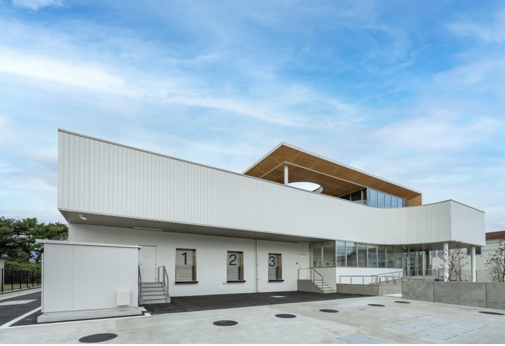 小田原市学校給食センターの外観