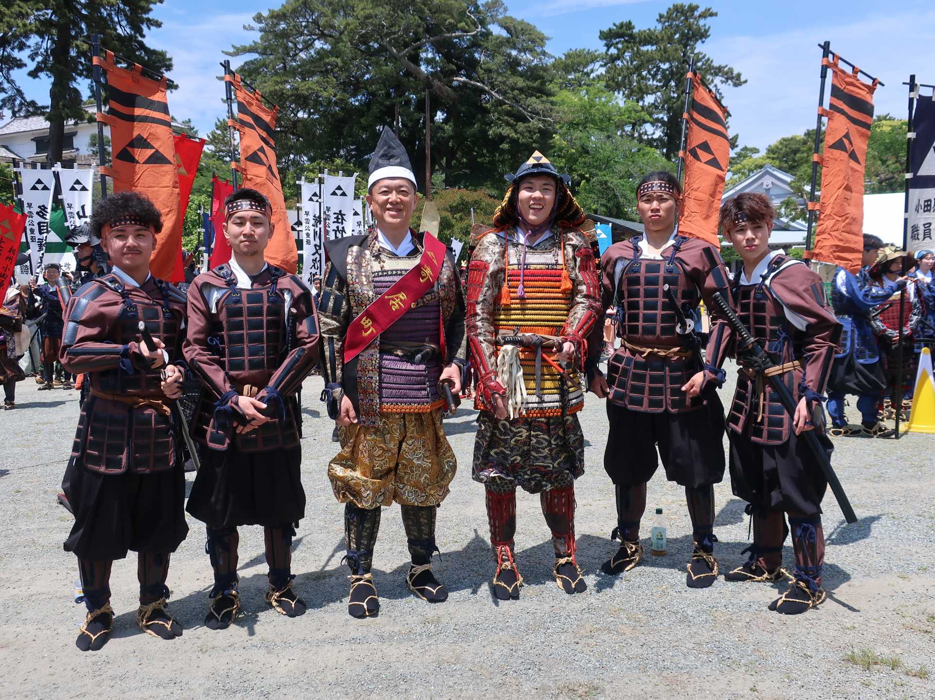 パレード終了後、きずな隊寄居メンバーと峯岸町長さん