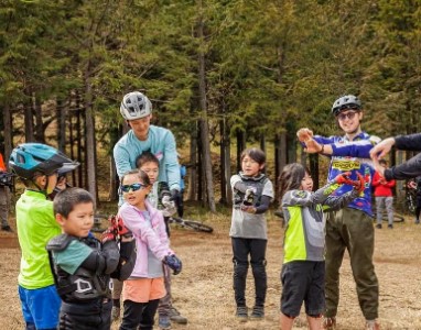 フォレストバイクで講習（体操）の様子